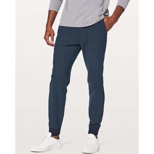 Lululemon Men's ABC Jogger true navy  - size medium, 30" inseam